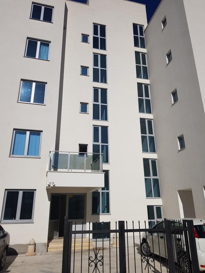 Melina Apartment *
